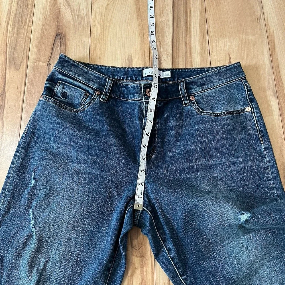 LL Bean Signature Women's Jeans Sz 10P Distressed Straight Ankle 10